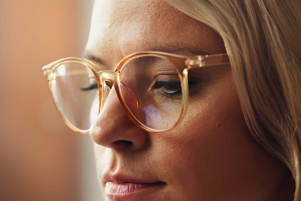 What Are Hoo302 818 FWM Eyeglasses Frames? Everything You Need to Know! Hoo302 818 FWM Eyeglasses