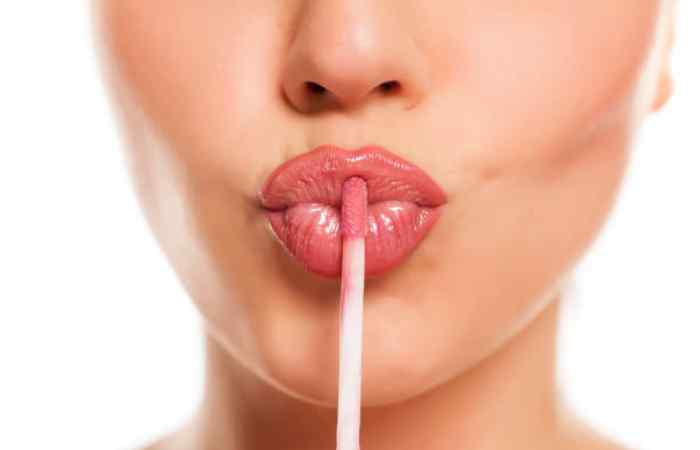 Glossy Lips Are Back