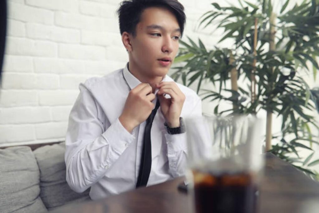 Rich Hues, Rich Style: How Dark Palettes Elevate Formalwear Rich Hues