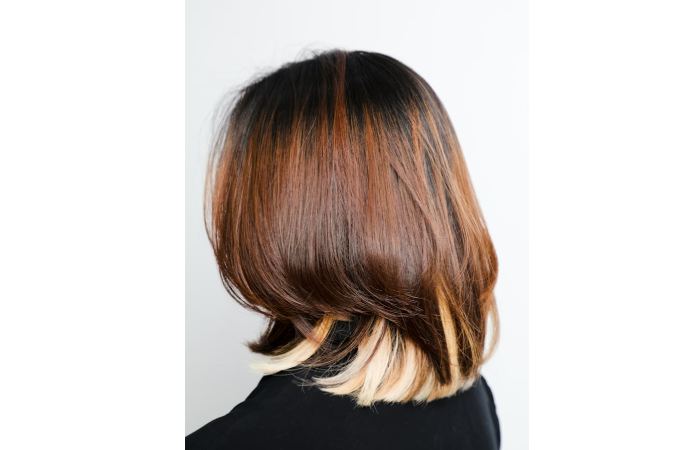 Face-Framing Highlights Hair Colour