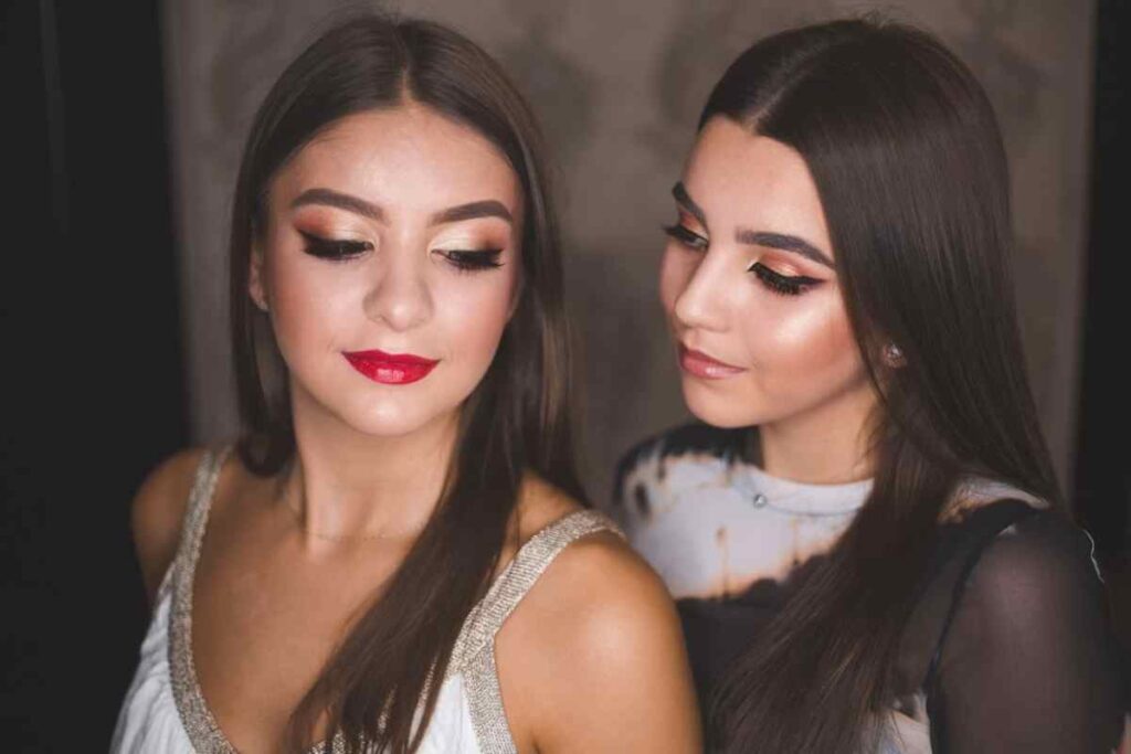 The Complete Glam Guide: Beauty, Fashion, and Confidence Secrets for a Polished Look Glam Guide